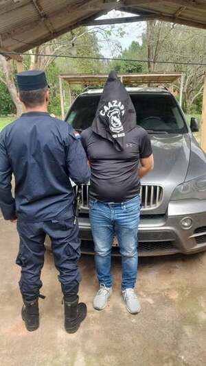Popular / Muchachón preso tras golpear e intentar arrollar con su rodado a su "lapa"
