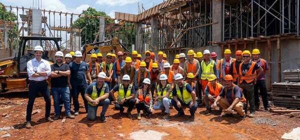WA Construcciones celebra 15 años de innovación y liderazgo - Empresariales - ABC Color