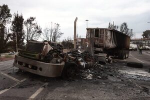 Suben a 15 los muertos por explosión de camión con gas en México