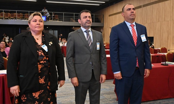  Miguel Del Puerto juró como integrante del Parlasur - OviedoPress