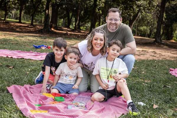 Denise Hutter celebró los 8 años de Ignacio con un picnic - Gente - ABC Color