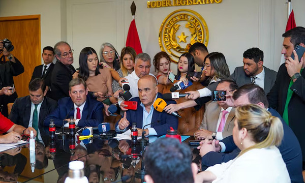 Honor Colorado anuncia destitución de Yamy Nal y suspensión de Chaqueñito por 60 días - OviedoPress