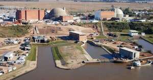 La Nación / Gobierno argentino privatiza empresa a cargo de tres centrales nucleares