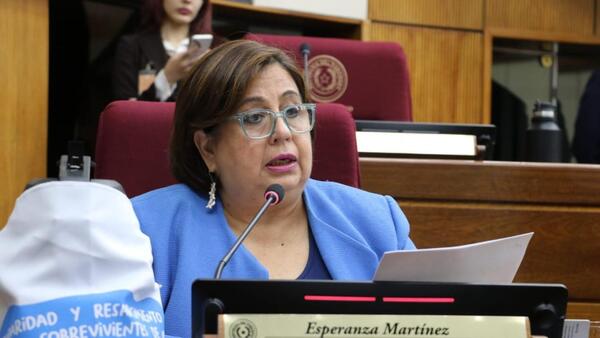 Para Esperanza, expulsión de Yamy Nal es solo para “calmar las aguas” y pide investigar audios