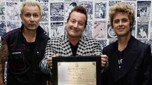 Green Day fue declarado "Visitante Ilustre de Asunción" tras hacer vibrar el Jockey Club