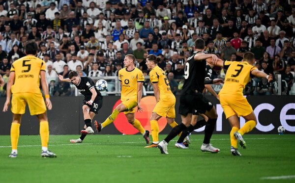 Versus / Juventus y Borussia Dortmund se neutralizan en un partidazo