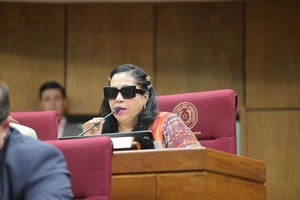 Senado destituye a “Yamy Nal” por filtración de audios - ADN Digital