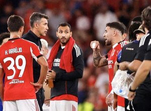 Versus / Benfica cesa a su entrenador tras la derrota en el debut de la Champions