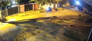 Atacan a balazos vivienda y vehículo de periodista en Lambaré | Unicanal