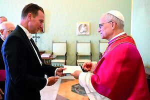 El papa León XIV ora por Charlie Kirk y llama al diálogo político
