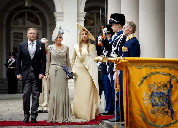 Te mostramos las postales de Máxima de Holanda y sus hijas en el Día del Príncipe - Gente - ABC Color