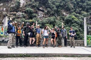 Evacuación masiva en Machu Picchu: 1.600 turistas afectados por protestas - Viajes - ABC Color