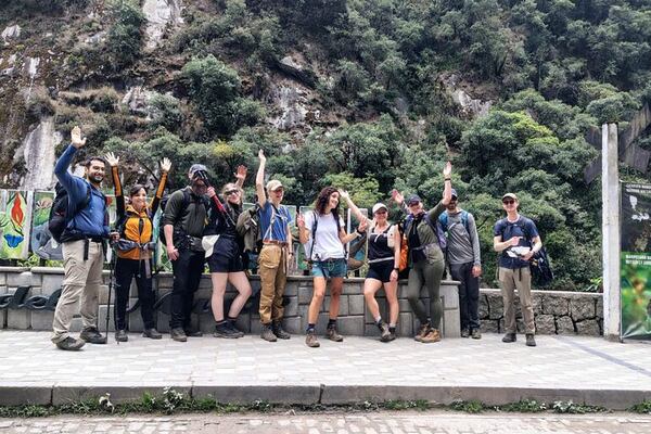 Evacuación masiva en Machu Picchu: 1.600 turistas afectados por protestas - Viajes - ABC Color