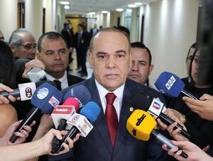 Bachi Núñez rechaza denuncia de sobres en Mburuvicha Róga y la califica como "una fábula"