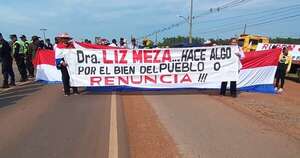 Diario HOY | Familiares de camionero fallecido protestan por deplorable estado de puente en Concepción