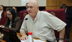 Walter Kobylanski anunció que donará su salario como senador