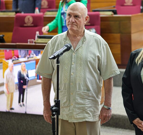 Reemplazante de Yamy Nal anuncia sorteo mensual de G. 10 millones de su salario - El Trueno
