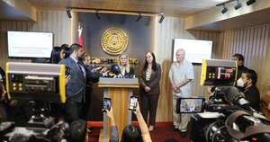 Diario HOY | Simpatizantes de Cruzada, hostiles con toda la prensa en conferencia de nuevos senadores