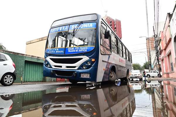 Viceministro de Transporte incumplió y no es serio, denuncian choferes que convocan a huelga - Economía - ABC Color