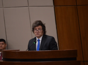 Javier Milei resalta avances económicos de Paraguay durante su visita al Congreso