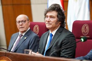 Milei presenta a Paraguay como ejemplo económico frente a la crisis argentina
