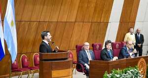 La Nación / Estamos convencidos de que juntos podemos construir el futuro, dice Latorre tras visita de Milei