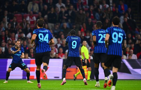 Versus / 'Air' Thuram sobrevuela Ámsterdam y da el triunfo al Inter ante el Ajax