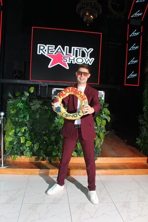 Popular / Así se presentó el "chipero cheto" a la gala del Reality Show