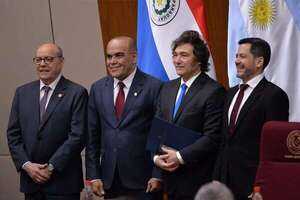 El cartista Latorre apaña la censura permitiendo patoteadas - Política - ABC Color