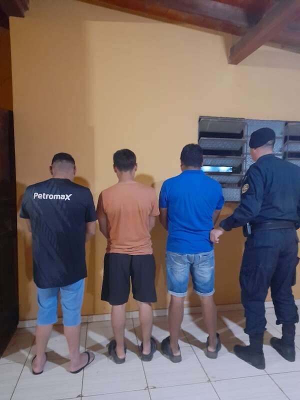 Caen tres de choferes por intento de hurto de etanol en General Morínigo - Policiales - ABC Color