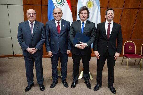 Alaban a Milei pero no aplican su política de reducción del Estado