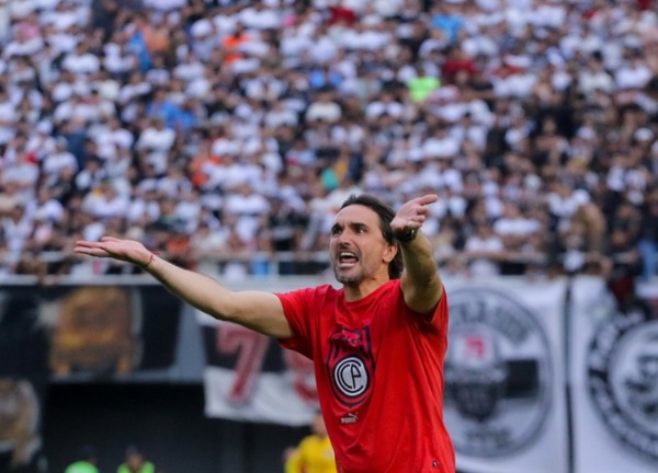 Cerro despide a Diego Martínez tras pobre empate con Tembetary | Unicanal