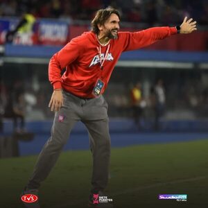 CERRO PORTEÑO ANUNCIA LA SALIDA DE DIEGO MARTÍNEZ COMO ENTRENADOR - «TVS DIGITAL»