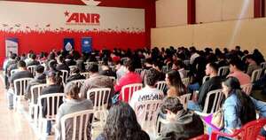 La Nación / ANR celebra el mes de la juventud con charla de IA y feria de empleos