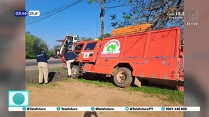 ¡Insólito! Detenidos tras intentar robar un carro de bomberos en Sapucai
