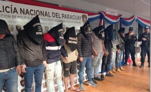 Caen piratas del asfalto preparados para asaltar camión de encomiendas