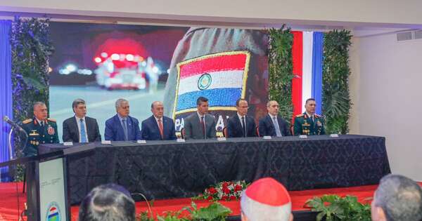 La Nación / Peña encabezó la ceremonia por los 110 años de Codena
