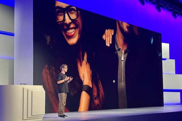 Zuckerberg y el tropiezo tecnológico: gafas inteligentes que no conectan - Tecnología - ABC Color