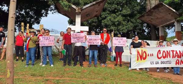 Capiatá: continúa la medida de protesta contra la planta asfáltica - Nacionales - ABC Color