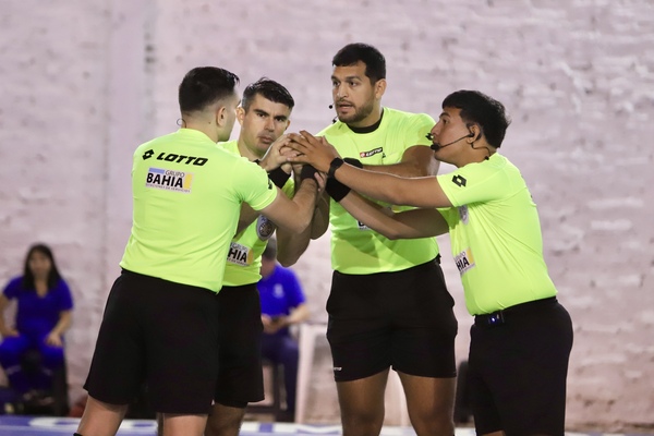 Jueces para los juegos de revancha de cuartos de final