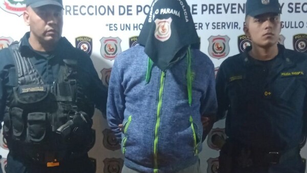 Imputan a policía por feminicidio de su esposa e hija