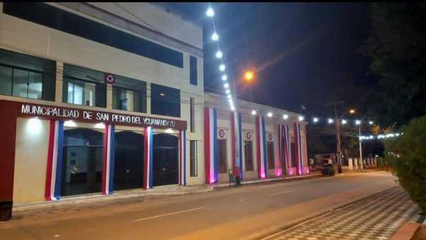 Retiran muebles de la Junta Municipal de San Pedro de Ycuamandyyú por falta de pago