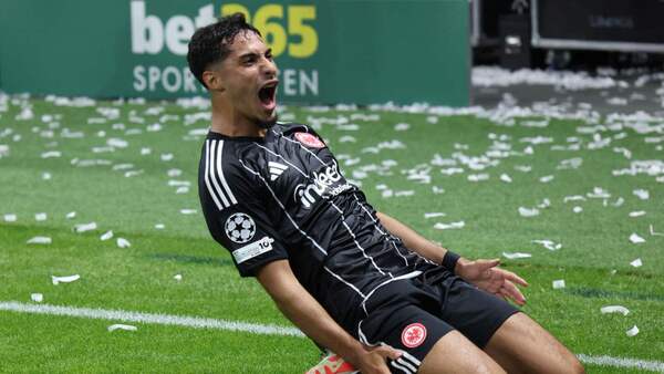 El Eintracht golea al Galatasaray