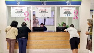 IPS: Tras quejas habilitan ventanillas exclusivas para adultos mayores y embarazadas
