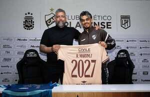Ronaldo Martínez extiende su vínculo con Platense hasta 2027 - Fútbol Internacional - ABC Color