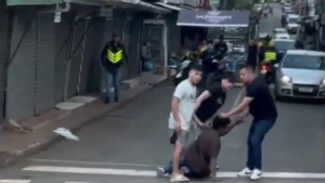Video: Muelen a golpes a supuesto ladrón en microcentro de CDE