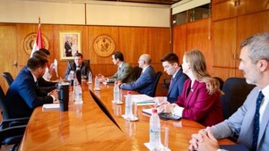 Reunión con EEUU para incrementar las exportaciones de azúcar orgánica y carne