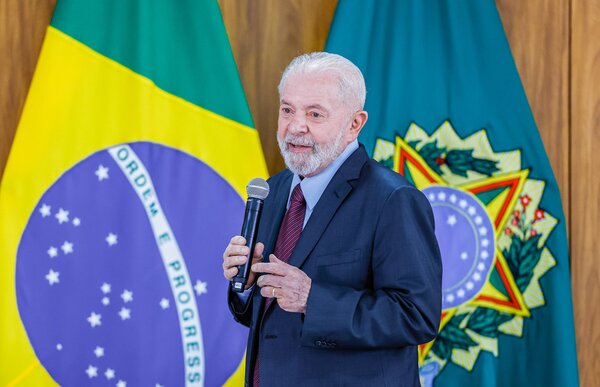 Brasil: Lula sanciona ley que regula internet para menores