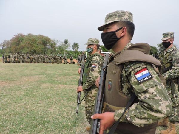 Peña designa nuevos comandantes en las Fuerzas Armadas