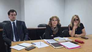 Tribunal deja sin efecto convocatoria para inicio de juicio contra exabogada de González Daher - PDS RADIO Y TV